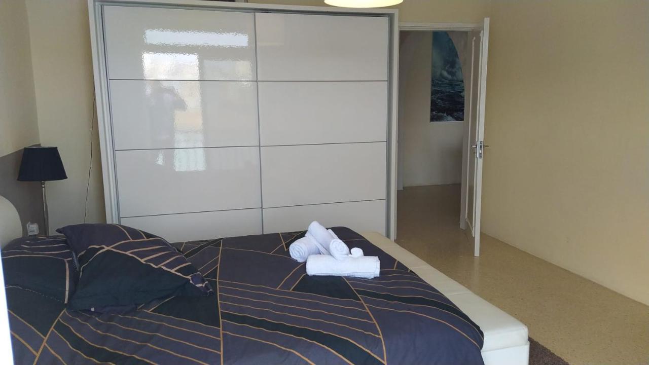 Sea View 2 Bedroom Apartment Marsaskala Ngoại thất bức ảnh